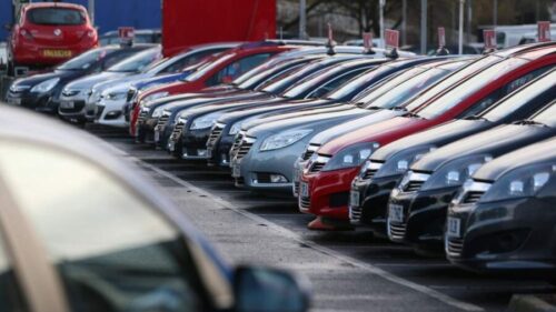 Azərbaycanda avtomobillər satışa çıxarılır – Ayaqqabı qiymətinə