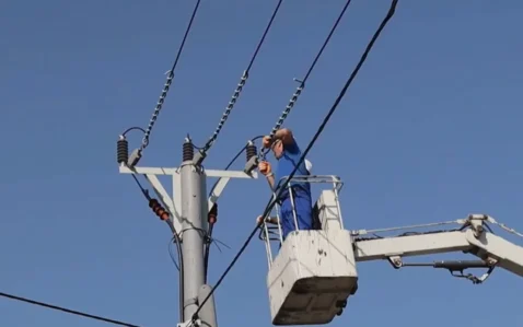 “Azərişıq” Naxçıvanın elektrik şəbəkəsini yenidən qurur – VİDEO