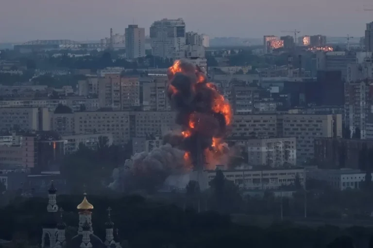 Kiyevə dron hücumu: azyaşlı öldü