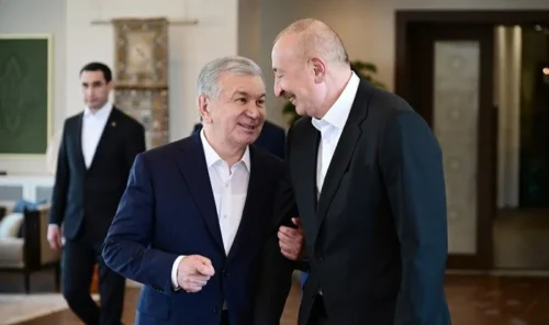 Prezident o liderlə hansı dildə danışır?
