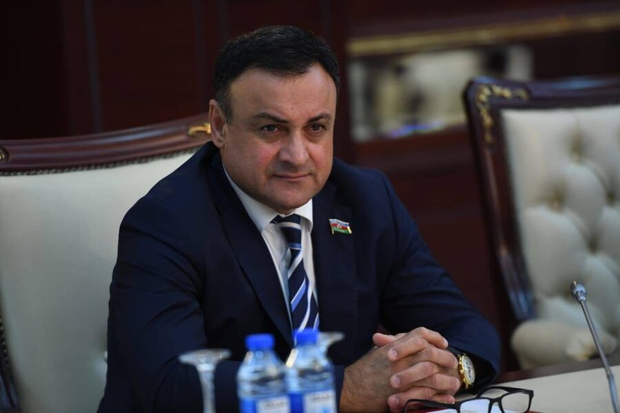 rovs%C9%99n Muradov