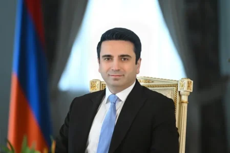 simonyan 1 900x600 2