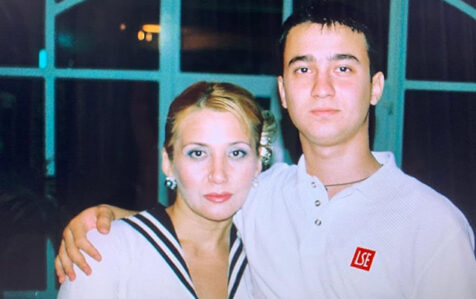 Tale Heydərov anası ilə şəklini paylaşdı