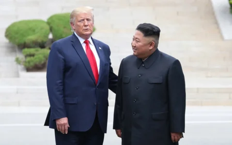 Tramp ilin sonunda Şimali Koreya lideri ilə görüşə bilər