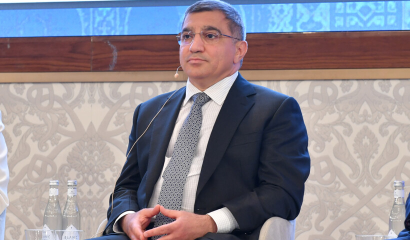 Baş nazir onu vəzifəsindən azad etdi - FOTO 2 304GvC12mTfgUmWFWr0n