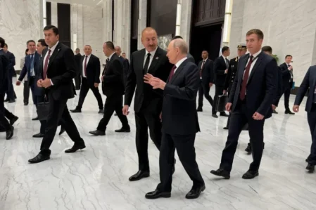 Putindən Bakı və İrəvana fərqli mesaj: “Əliyev pis iş görməyib” dedi, Paşinyan isə…