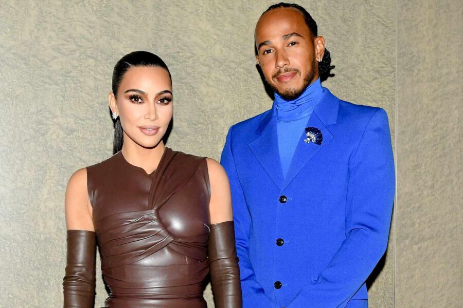 Kim Kardaşyan Bakıya gələ bilər - FOTO 2 Kim Kardashian Lewis Hamilton WSJ Magazine 2021 Innovator Awards 020226 4fa631b05a2944e0a5cbceb547ec8006