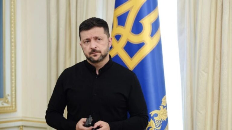 Hər kəs təəccüb içində: Zelenski Ukrayna ilə bağlı elə bir xəbər verdi ki...