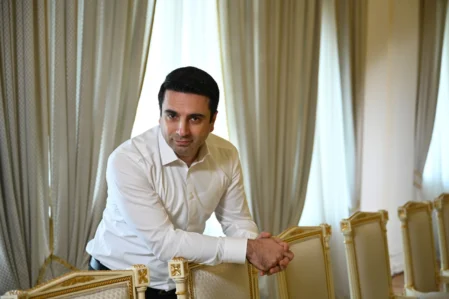 Alen Simonyan ikinci dəfə evləndi