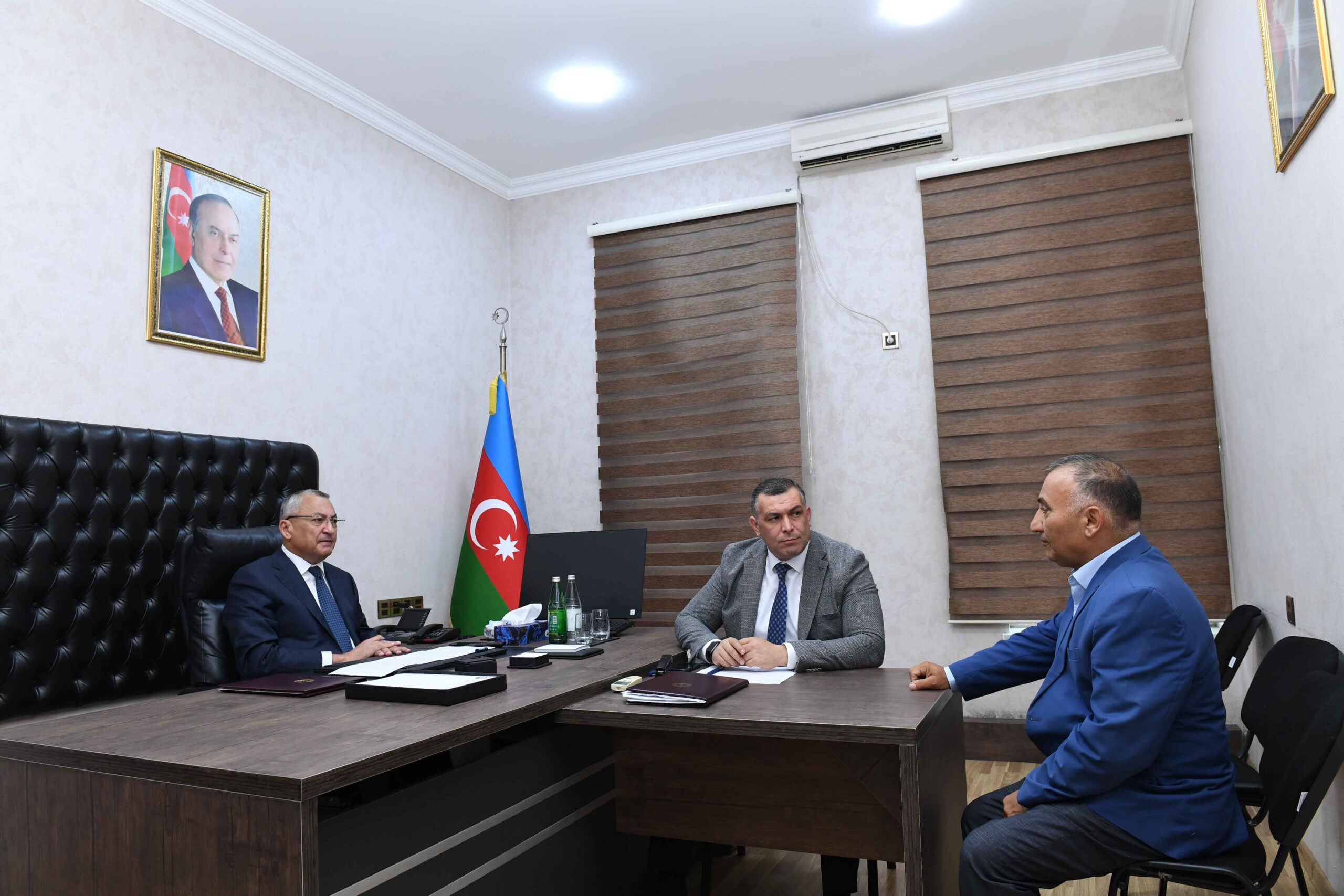 Dövlət Komitəsində vətəndaşların növbəti qəbulu keçirildi - FOTOLAR 7 aq 6 scaled