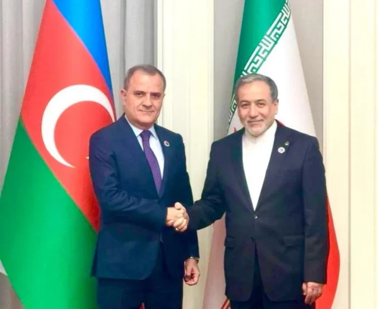 Ceyhun Bayramov Abbas Əraqçi ilə müzakirə apardı - FOTO