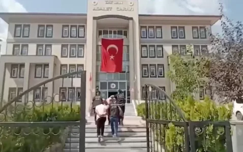 Türkiyədə 424 nəfər saxlanıldı