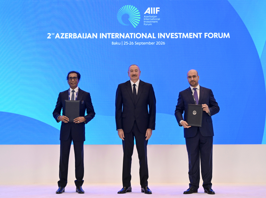 II Azərbaycan Beynəlxalq İnvestisiya Forumu: sənədlər mübadilə edildi - FOTOLAR 9 fl 99