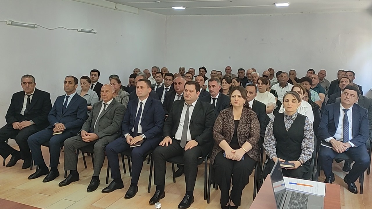 Qaçaq Kərəm kəndində vətəndaşların növbəti səyyar qəbulu keçirildi - FOTOLAR 2 foto 2