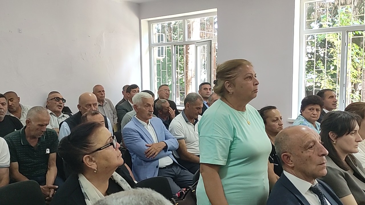 Qaçaq Kərəm kəndində vətəndaşların növbəti səyyar qəbulu keçirildi - FOTOLAR 4 foto 4