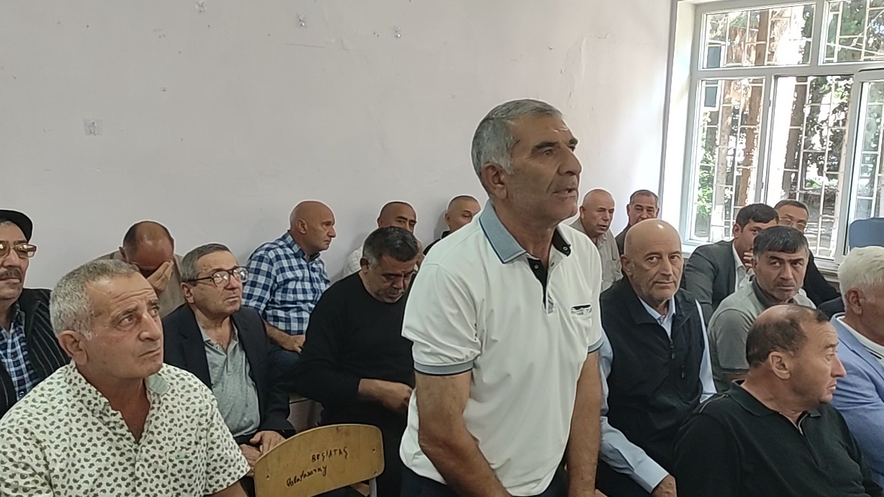 Qaçaq Kərəm kəndində vətəndaşların növbəti səyyar qəbulu keçirildi - FOTOLAR 5 foto 5