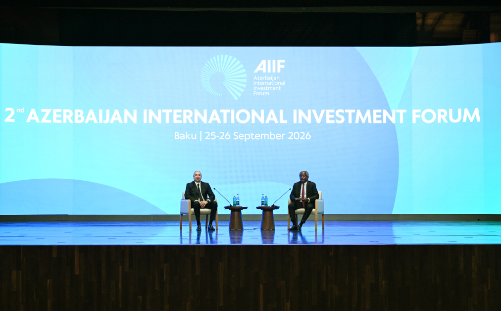 Bakıda keçirilən forumun ikinci günü: Prezident tədbirdə iştirak etdi - VİDEO 2 fr 32