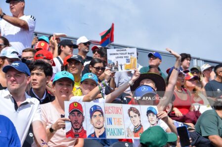 Formula 1 həyəcanı tribunalarda – FOTOLAR