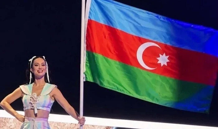 keti perri bayraq azerbaycan