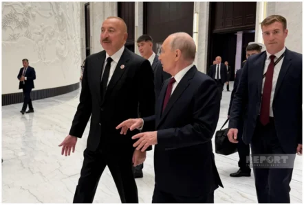 İlham Əliyev Bişkekdə Putinlə ayaqüstü görüş keçirdi – FOTO