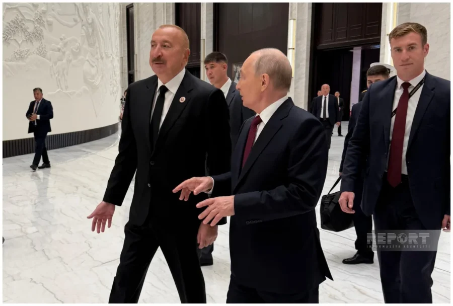 İlham Əliyev Bişkekdə Putinlə ayaqüstü görüş keçirdi – FOTO
