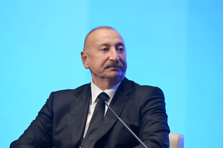 Bakıda keçirilən forumun ikinci günü: Prezident tədbirdə iştirak etdi - VİDEO 14 pr 50