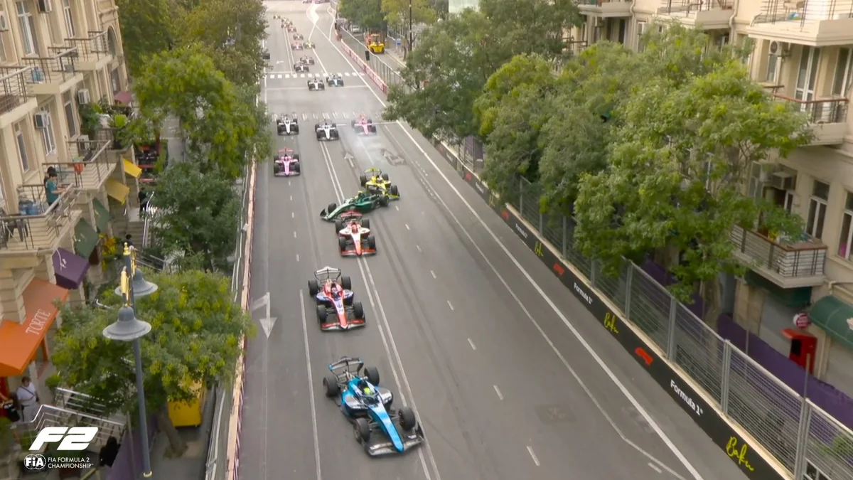 Formula 2: sprint yarışının qalibi mükafatlandırıldı - FOTOLAR 4 qza 1