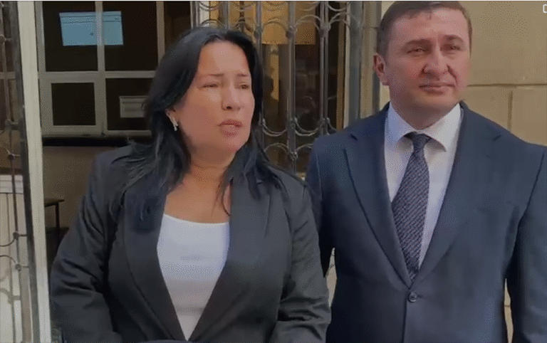 Şilderin anası: “13 il sonra onu dəmir barmaqlıqlarda gördüm” - VİDEO