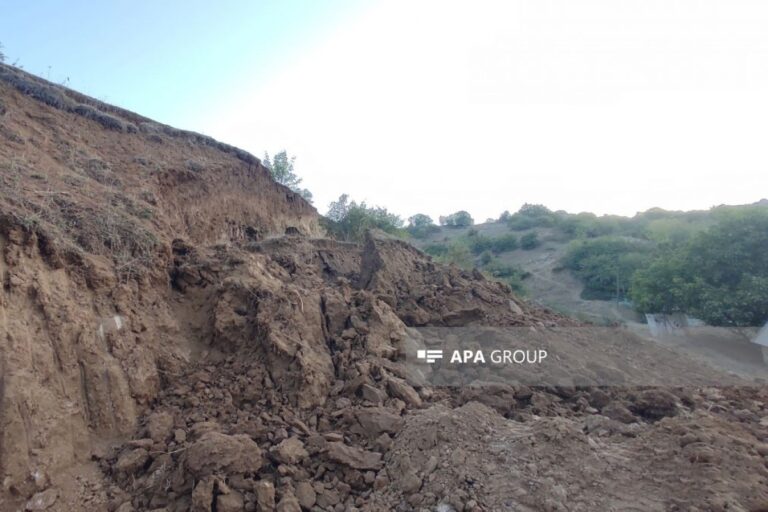 Quba-Xınalıq yolunda sürüşmə: hərəkət dayandı
