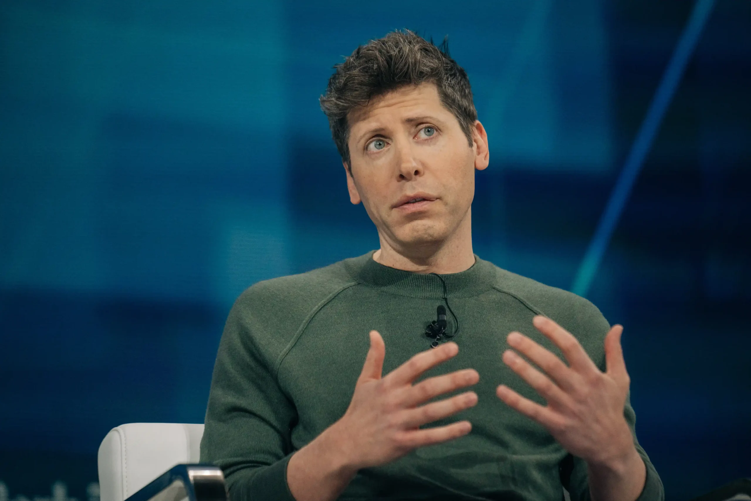 Bacısından “OpenAI” şirkətinin baş direktoruna təcavüz İTTİHAMI: Məhkəmə qərar verdi 1 04dealbook summit sam altman pkwg threeByTwoLargeAt2X scaled