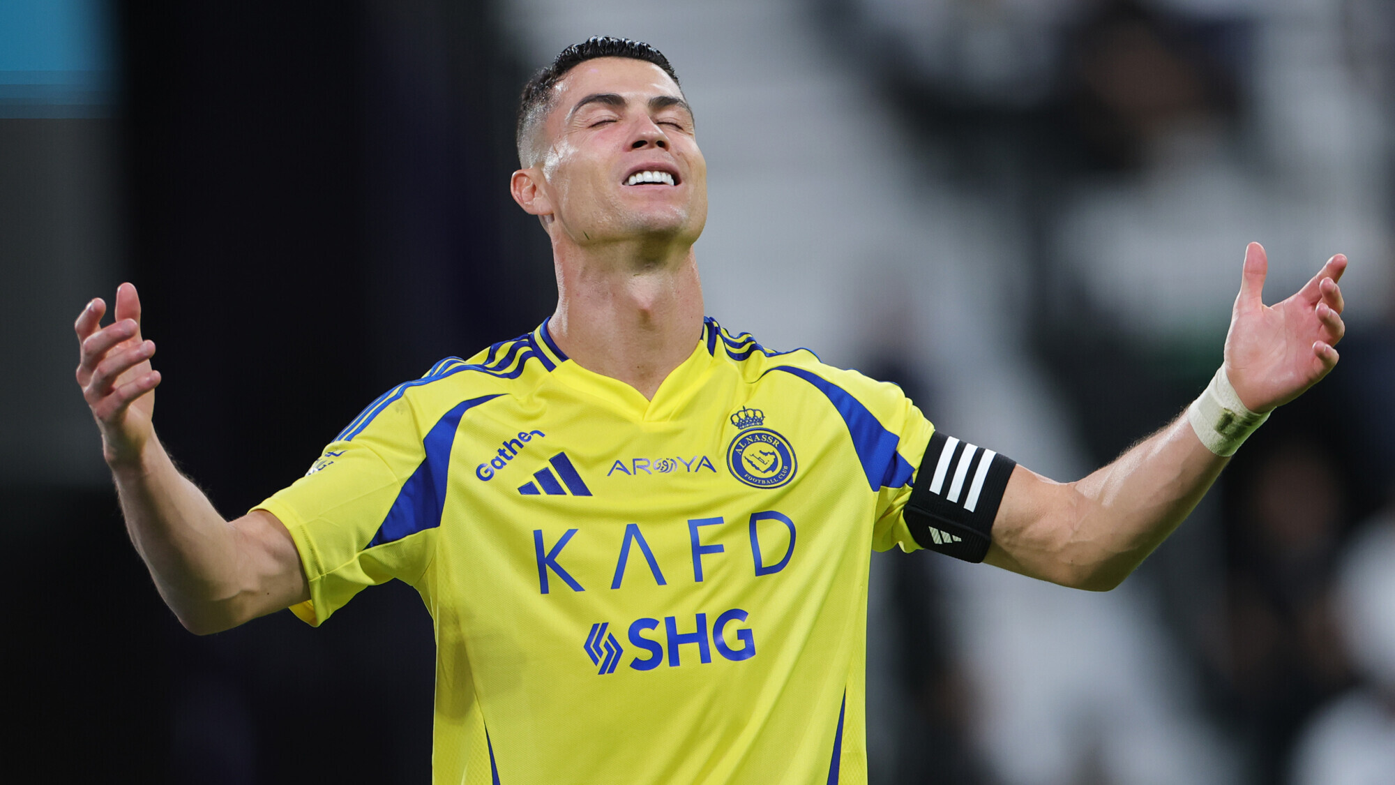 Ronaldodan tarixi rekord: gəliri kəskin artdı 1 66af9fb9216710fba157b39b57ba5ef467f03f522cfe1544383022