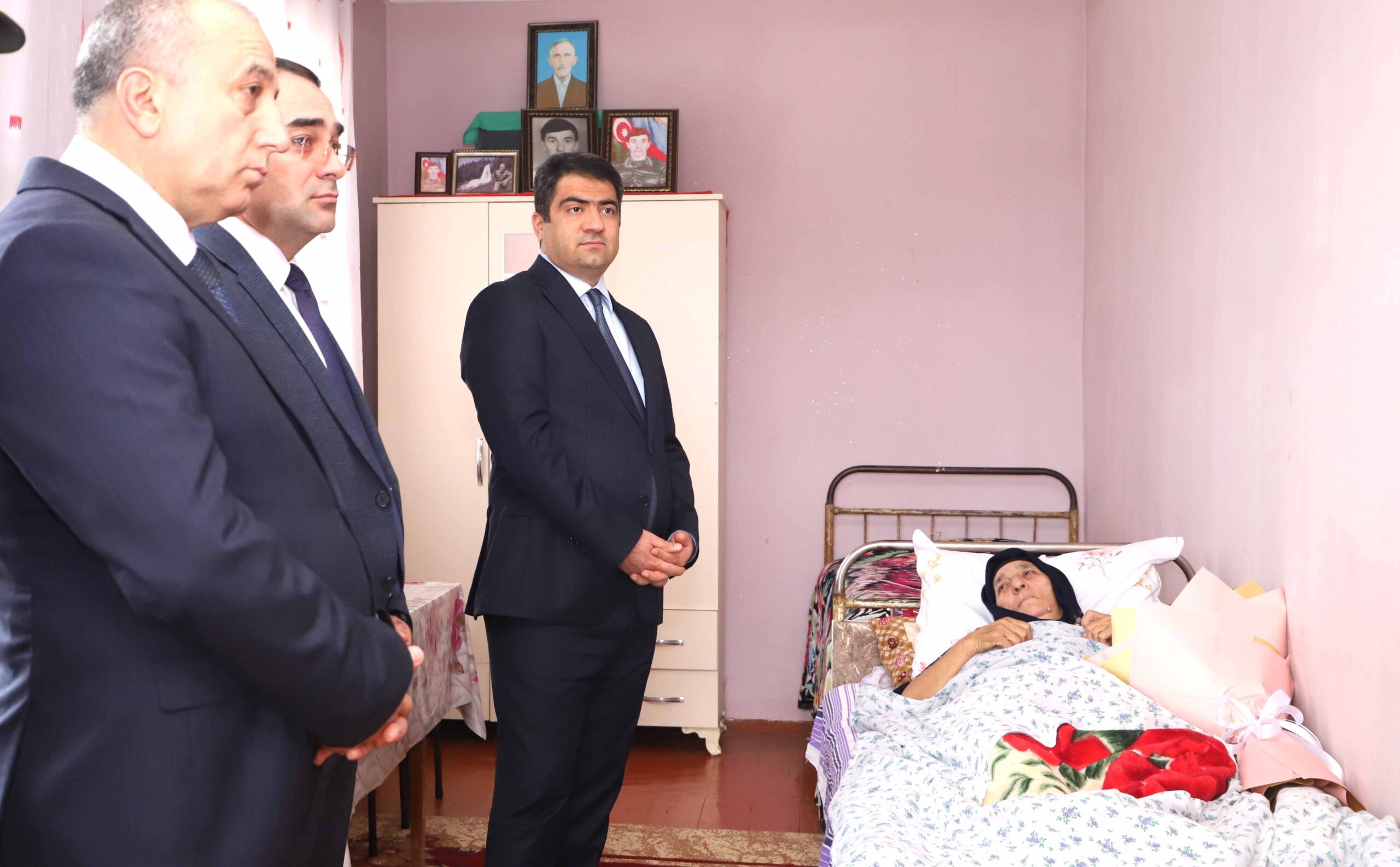 Ağstafada şəhid anası evində ziyarət olundu - FOTOLAR 4 Ashaqi Goyceli kendinde ziyaret 28 10 26 4 scaled