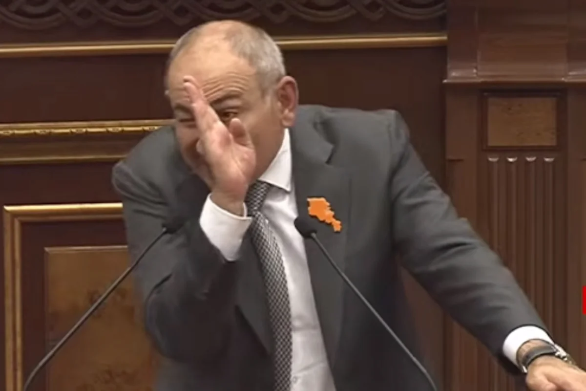 Paşinyandan parlamentdə ilginc hərəkətlər – VİDEO xəbəri üçün şəkil