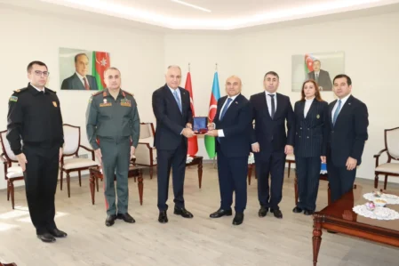 Ordu generalına Azərbaycanın medalı təqdim olundu