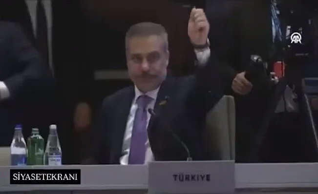 Fidanın Bakıdakı bu əl hərəkəti Türkiyəni qarışdırdı - VİDEO 1 hkmk