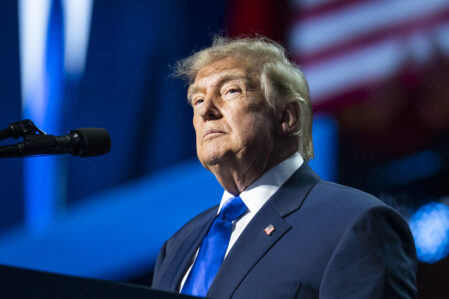 id6085526 DSC03471 Trump