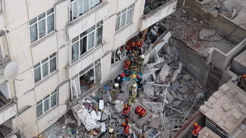 İstanbulda çökən binada ölənlərin sayı artdı