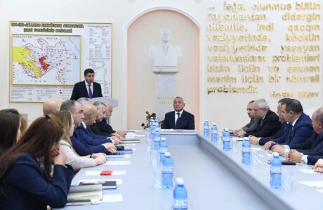 YAP-ın VIII Qurultayından irəli gələn vəzifələrə dair geniş müşavirə keçirildi – FOTOLAR