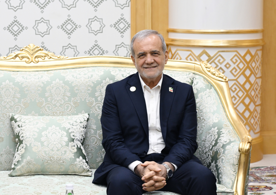 İlham Əliyev Pezeşkianla görüşdü - FOTOLAR 7 p 97