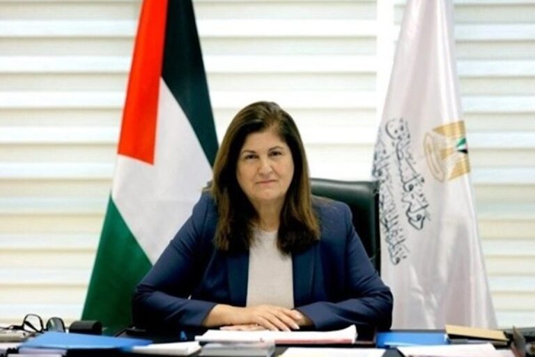Varsen Aqabekyan Azərbaycana gəlir